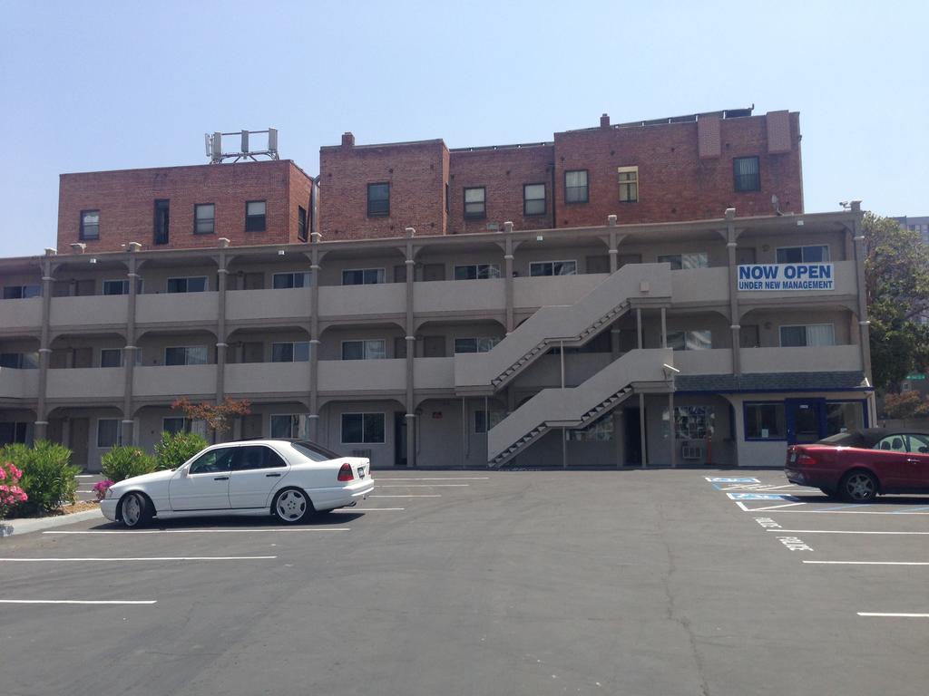 Americas Best Value Inn - Downtown Oakland/Lake Merritt Exterior photo