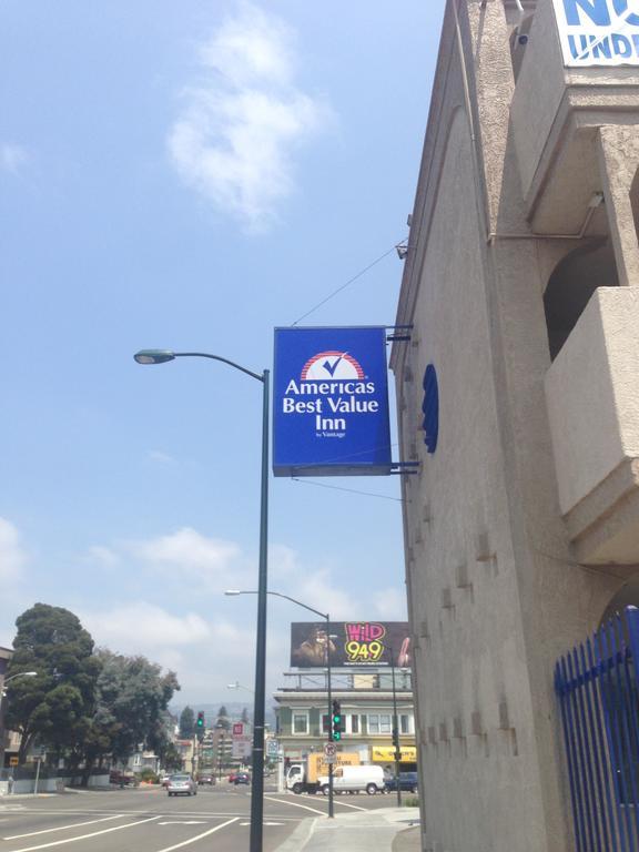 Americas Best Value Inn - Downtown Oakland/Lake Merritt Exterior photo